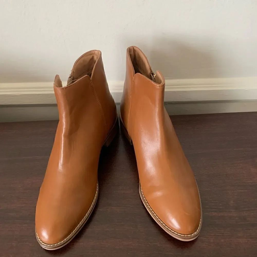 Crevo Eileen Women’s soft genuine leather zip ankle boot size 8, NIB - Picture 7 of 12